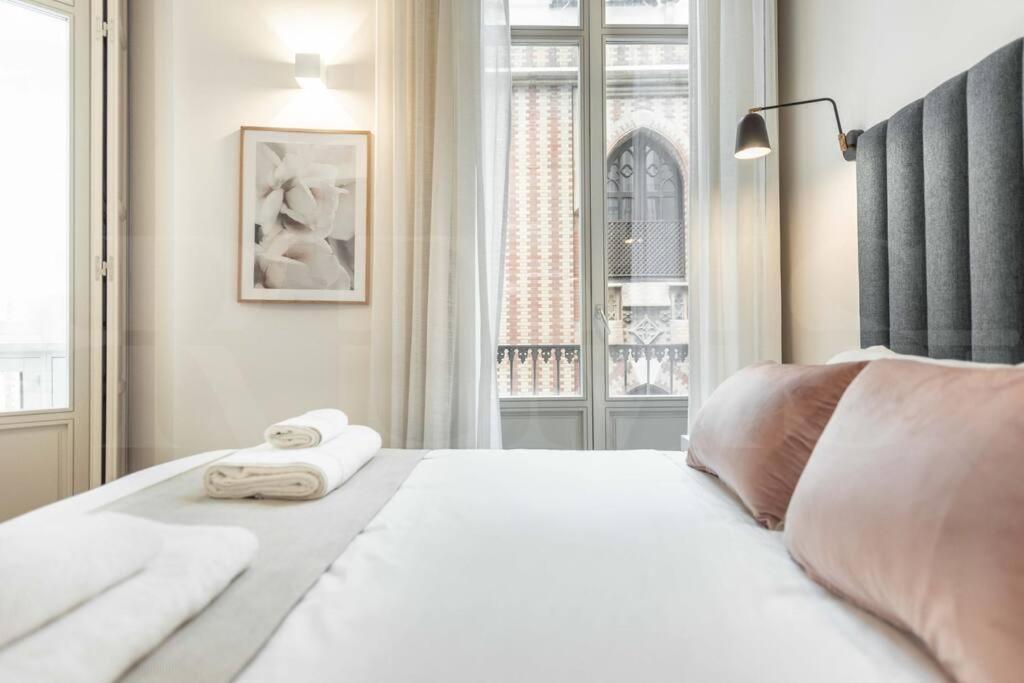 Contemporary Loft In The Historic City Center By Rems مالقة المظهر الخارجي الصورة