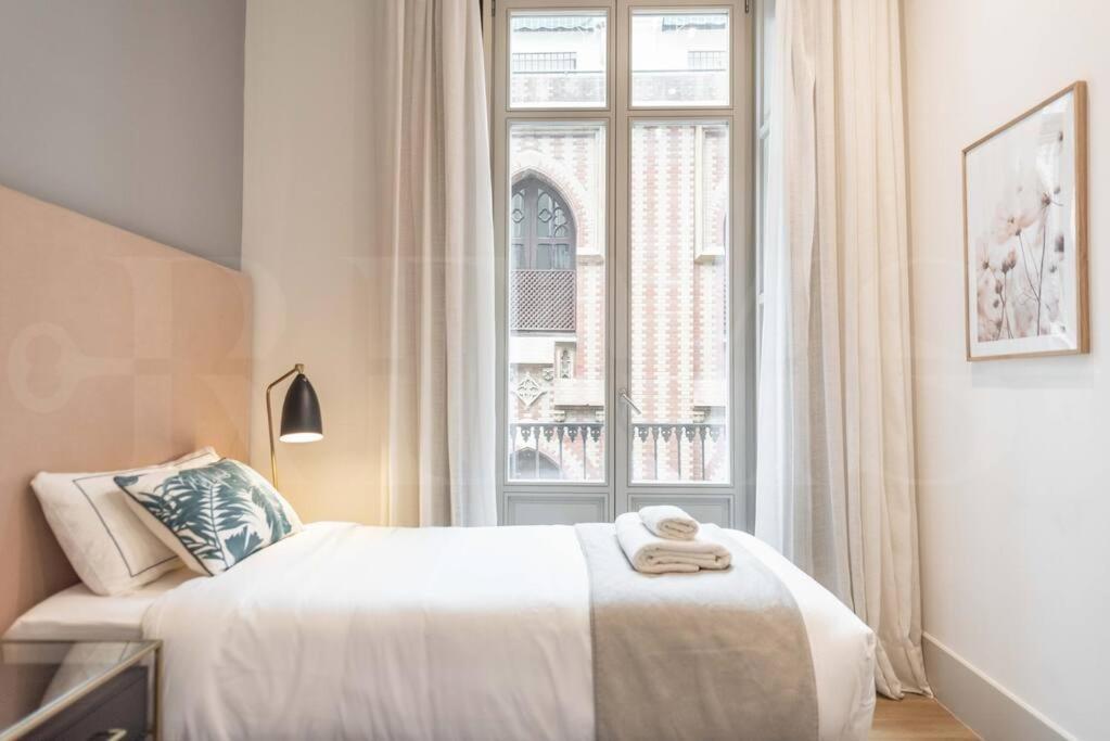 Contemporary Loft In The Historic City Center By Rems مالقة المظهر الخارجي الصورة